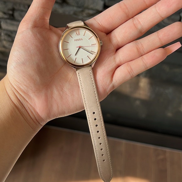 Fossil Watch - Picture 3 of 3